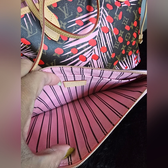 Authentic Louis Vuitton Limited Edition Jungle Dot Neverfull bag MM Size - Picture 8 of 12